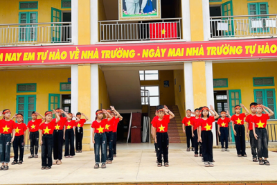 TRƯỜNG TIỂU HỌC GIAO THỊNH TỔ CHỨC SINH HOẠT DƯỚI CỜ  KỶ NIỆM NGÀY THÀNH LẬP QUÂN ĐỘI NHÂN DÂN VIỆT NAM (22/12)